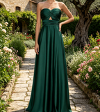 Elegantes A-Linien Maxikleid in Dunkelgrün – Plissee Herzausschnitt und Keyhole-Detail