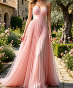 Elegantes Chiffon-Maxikleid in Rosa – A-Linien Herzausschnitt und feiner Plissierung