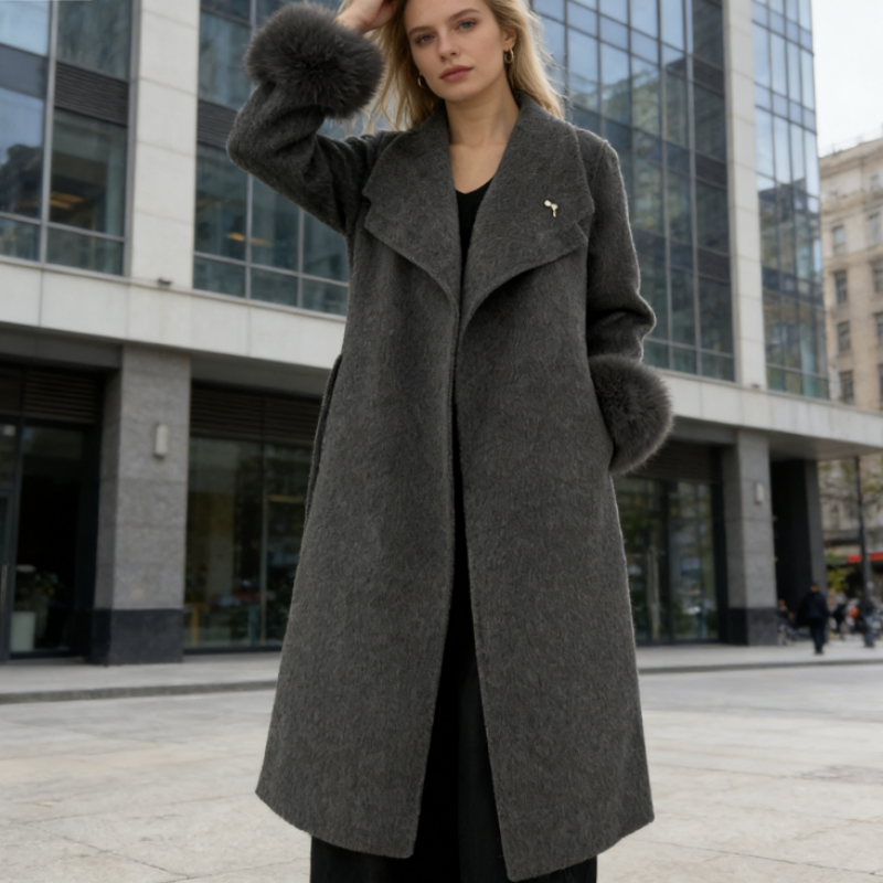 Wollmantel Damen mit echtem Fuchsfell an den Ärmeln - Mittellang