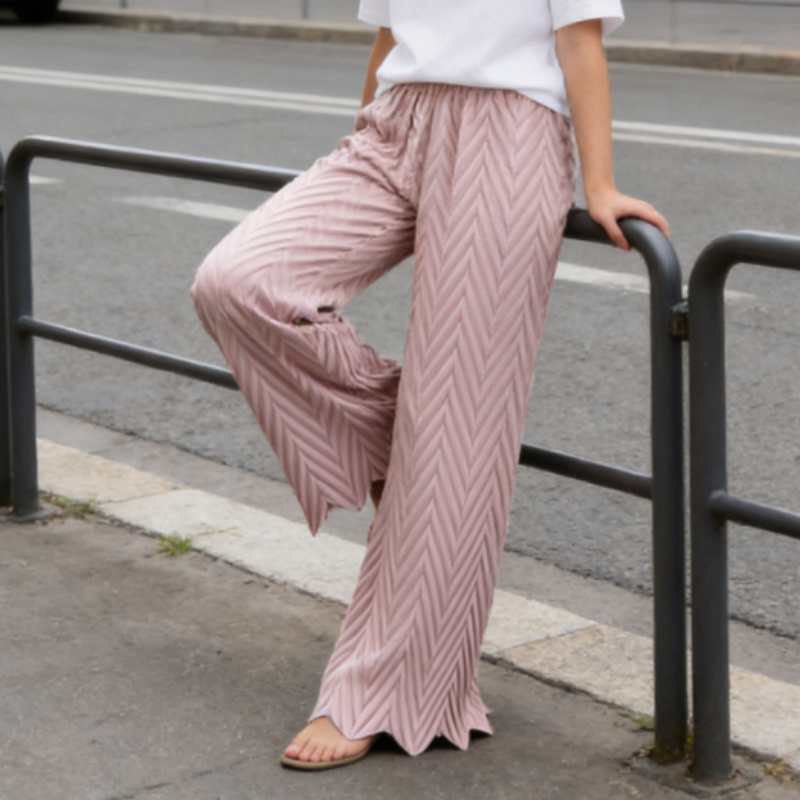 Elegante Plissee-Hose mit Wellenstruktur | Zartrosa & Fließender Fall | Luftige 7/8-Länge