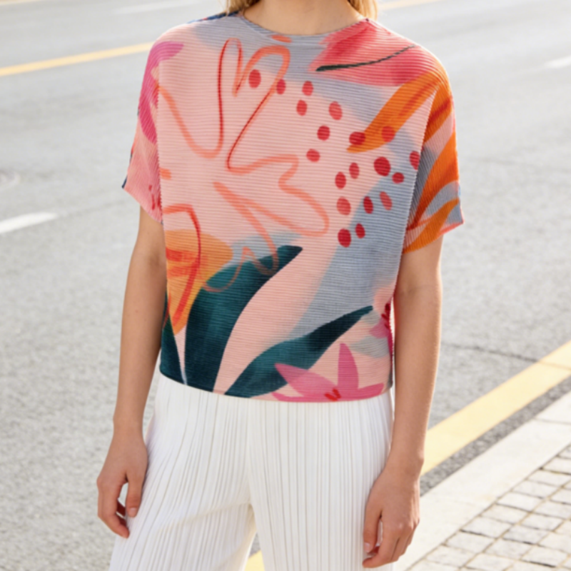 Buntes Plissee-T-Shirt mit abstraktem Floral-Print | Lockerer Schnitt | Knitterfrei & Bügelarm