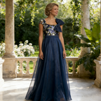 Exquisites Besticktes Damenkleid in Dunkelblau – Stilvolle Abendrobe mit Kontrastreichem Muster & Satin-Details