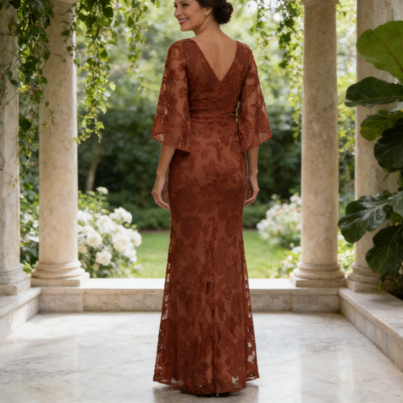 Abendkleid in Rostrot: Edle Floral-Spitze & Figurschmeichelnde Silhouette