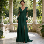 Elegantes Abendkleid mit Langarm – Smaragdgrün, Spitze & Bodenlang mit Schlitz
