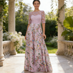 Elegantes Abendkleid mit Pastellfarbener Stickerei – Exquisite A-Linie & Halbarm