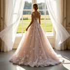 Glitzerndes Maxikleid in Elfenbein mit floraler Spitze & Illusions-Ausschnitt – Elegante Abendrobe aus Tüll in A-Linie