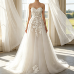 Exklusives Maxikleid in strahlendem Weiß – Elegantes A-Linien-Modell mit kunstvollen Applikationen und zeitloser Silhouette