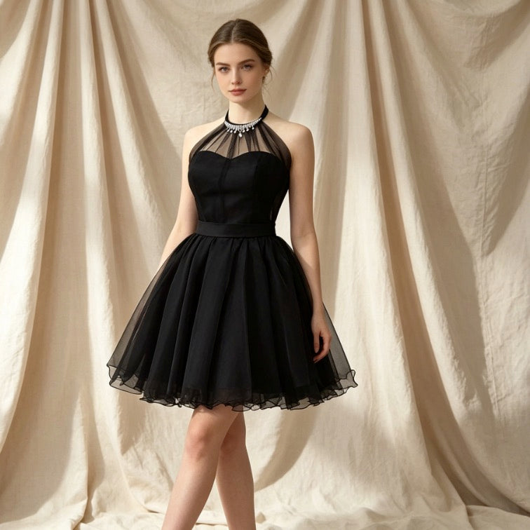 Festliches Cocktailkleid in Schwarz mit Neckholder, Glitzer-Dekor und weiter A-Linie