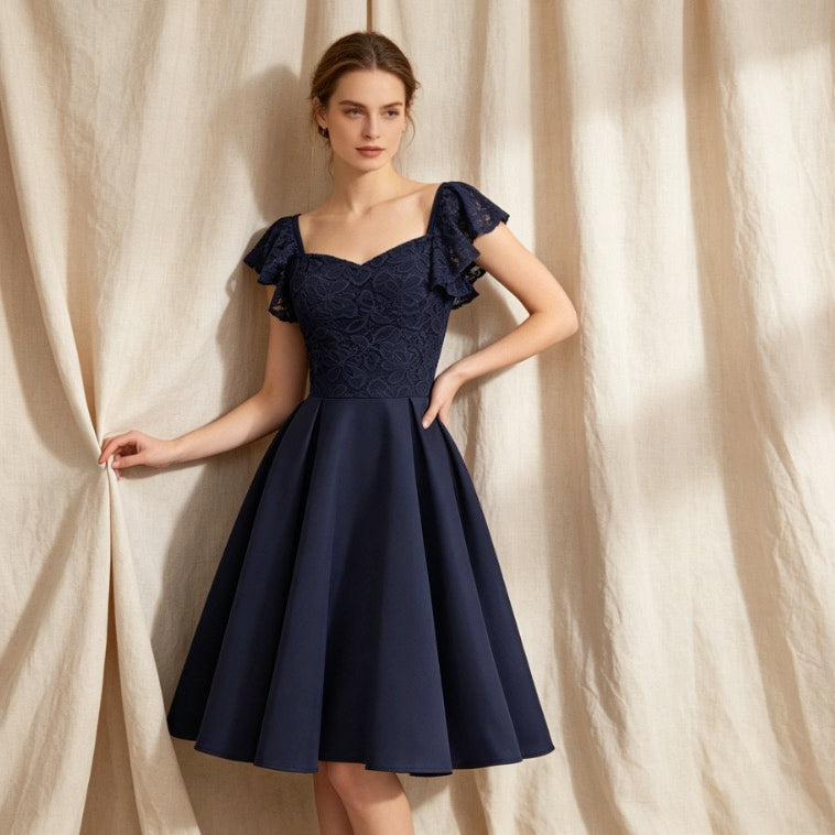 Edles Cocktailkleid in Dunkelblau mit Herz-Ausschnitt, Spitzen-Oberteil und A-Linie-Rock