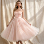 Traumhaftes Cocktailkleid in Rosa mit Herz-Ausschnitt, Satin-Mieder und fließender A-Linie