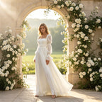 Elegantes Maxikleid in Elfenbein mit Karree-Ausschnitt, Ballonärmeln und Boho-Design