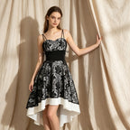 Gothic Cocktailkleid in Schwarz-Weiß mit Herz-Ausschnitt und Vokuhila-Spitzenrock