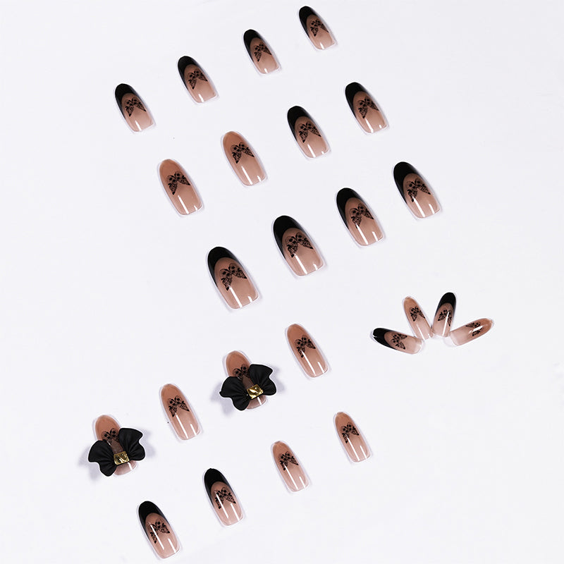 Almond Nägel in Dunklem Braun Transparent mit Barock Gothic Schleife