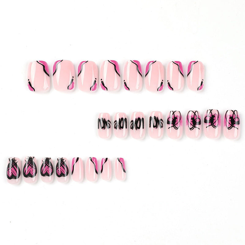 Almond Nägel in Lila mit Schrägem French, Schwarzen Linien und Ombre Effekt